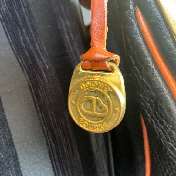 VTG 80s Dooney & Bourke Authentic Leather DB Fob Crescent Hobo Bag Black Tan OS - Picture 10 of 16